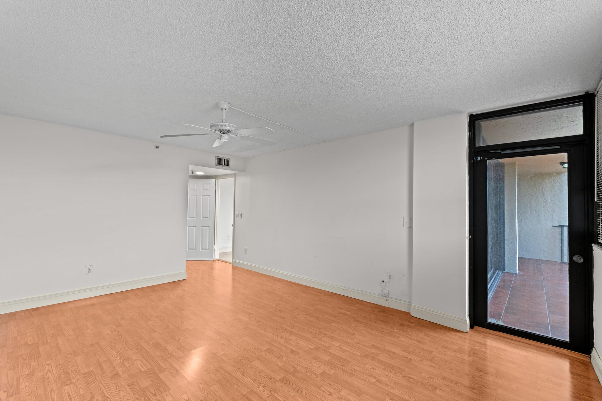 Unit 5110 photo 38