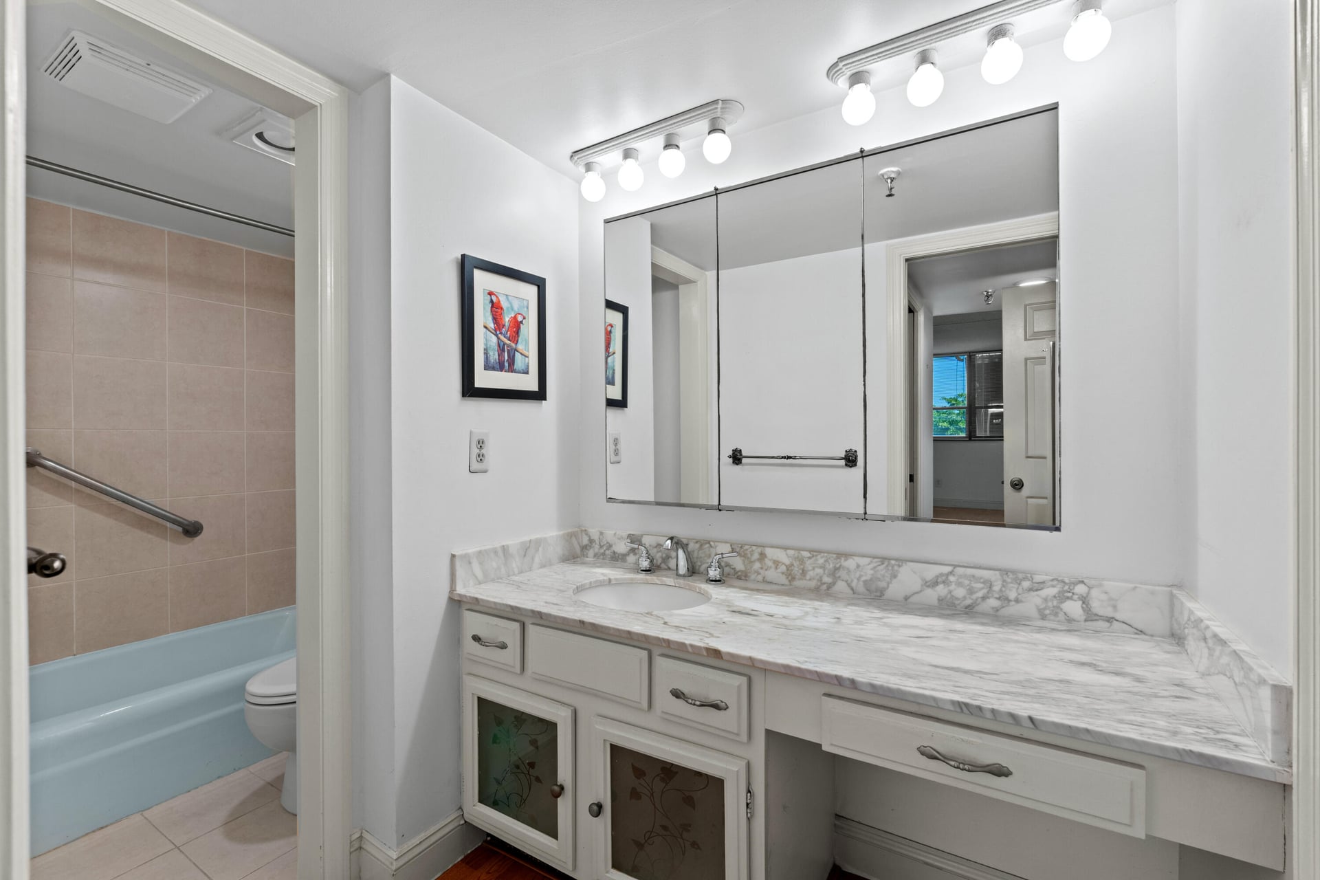 Unit 5110 photo 41