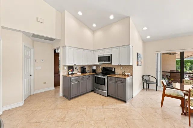 Stonebridge Country Club Residence photo 24