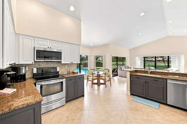 Stonebridge Country Club Residence photo 25