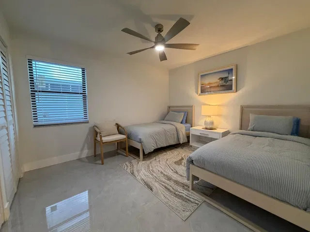 Residence photo 32