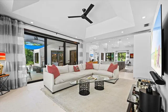Homeland Residence photo 11