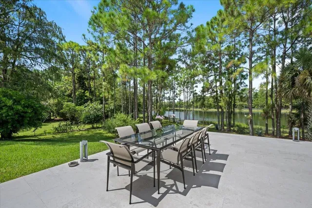 Homeland Residence photo 30