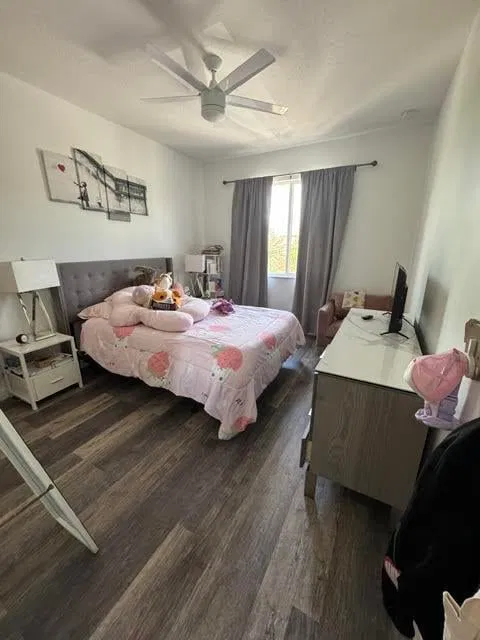 Residence photo 16