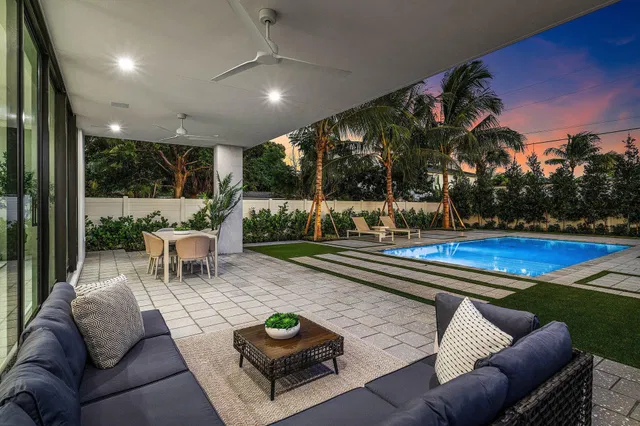 Palm Trail Delray Beach Residence photo 20