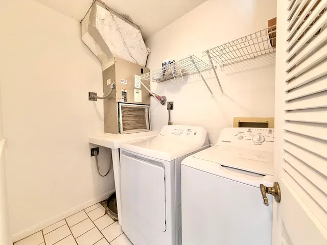Unit A-502 photo 10