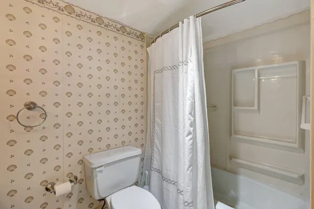  Unit 318 photo 29