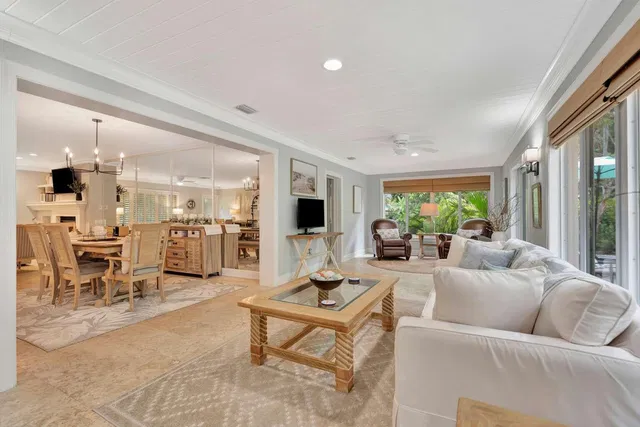 Pennock Point Residence photo 14