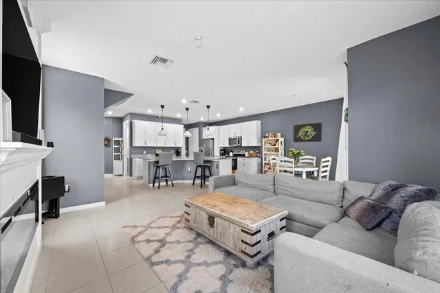 Residence photo 8