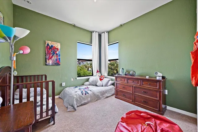Residence photo 32