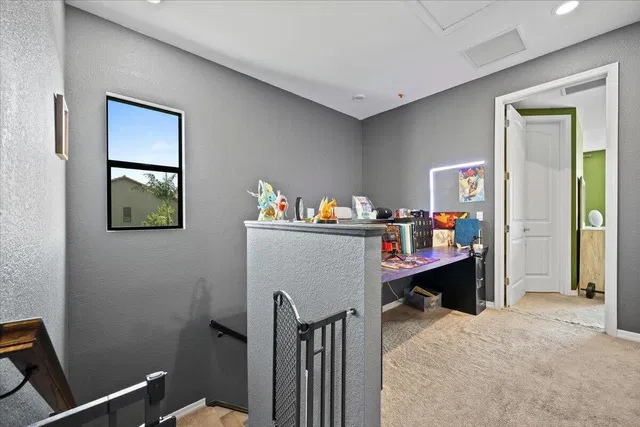 Residence photo 34