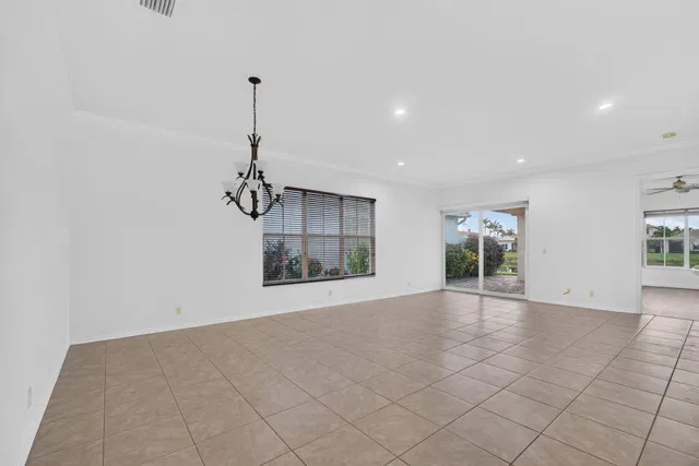  Residence photo 13