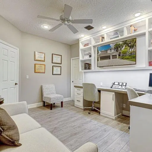 Residence photo 12
