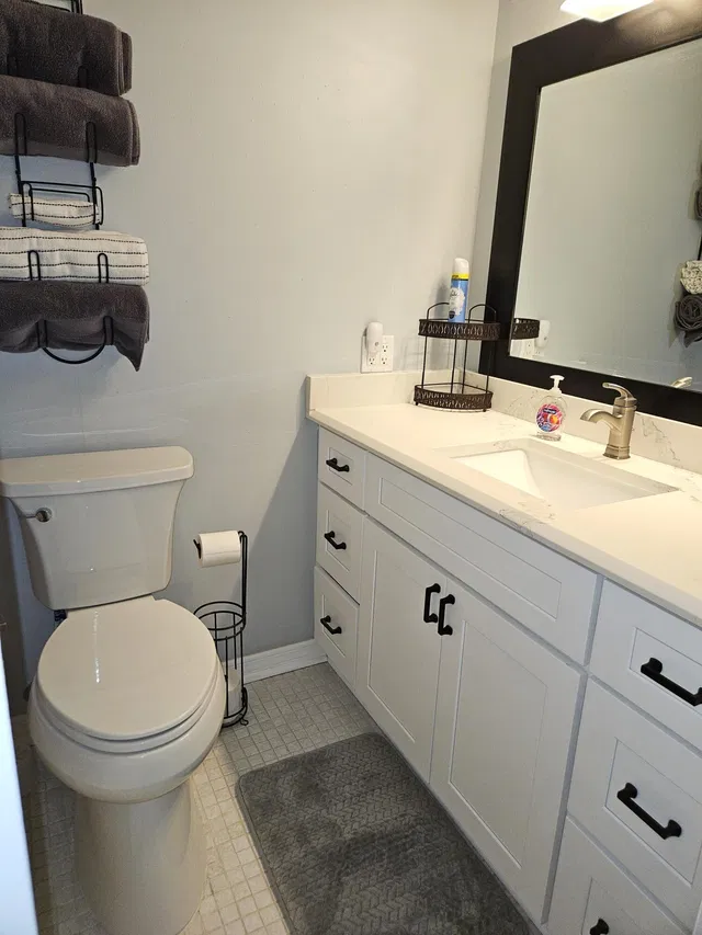 Unit 411 photo 32