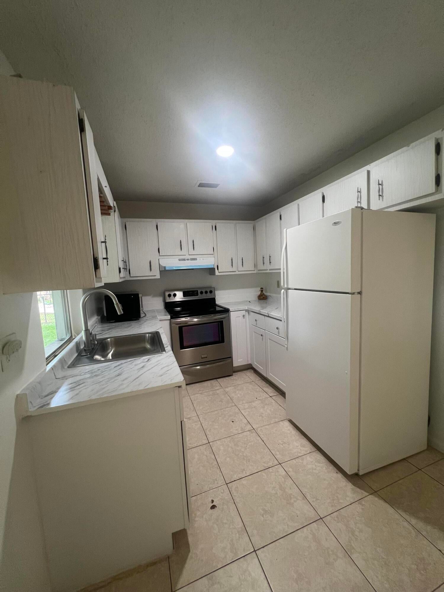 Residence photo 15