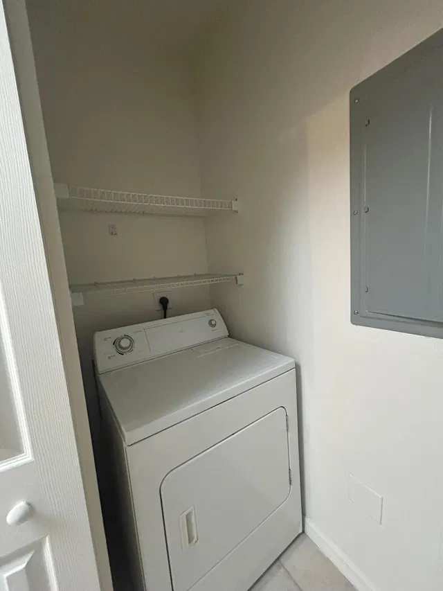 Residence photo 11