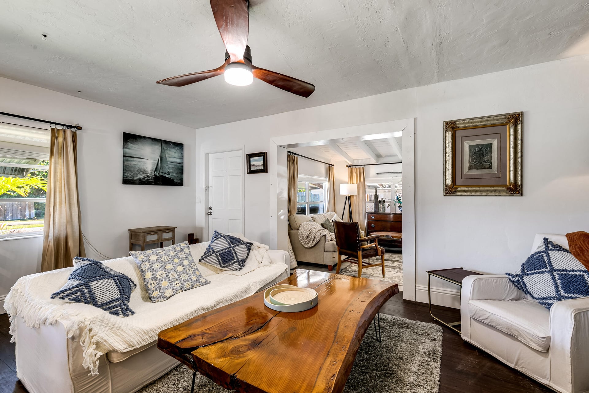Residence photo 2