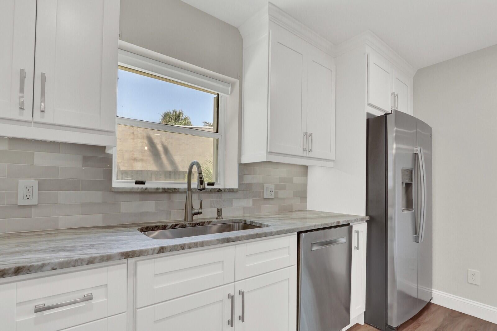 Residence photo 16