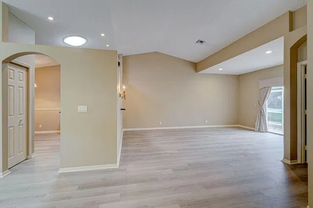 Residence photo 14