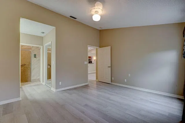 Residence photo 22