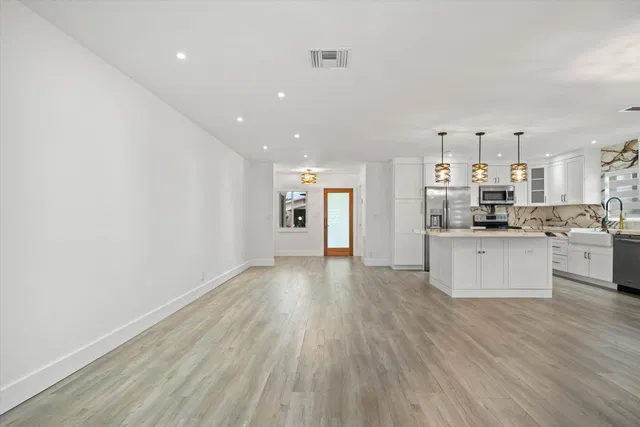 Residence photo 6
