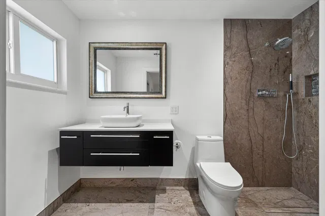 Residence photo 15