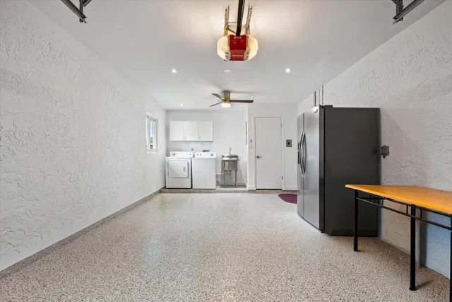 Residence photo 29