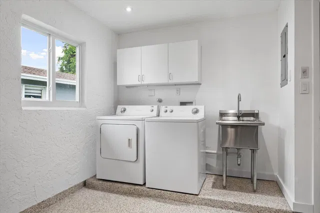 Residence photo 30