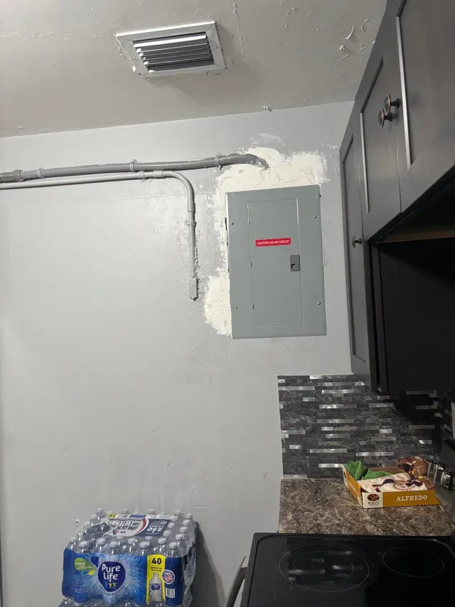Unit 105 photo 4