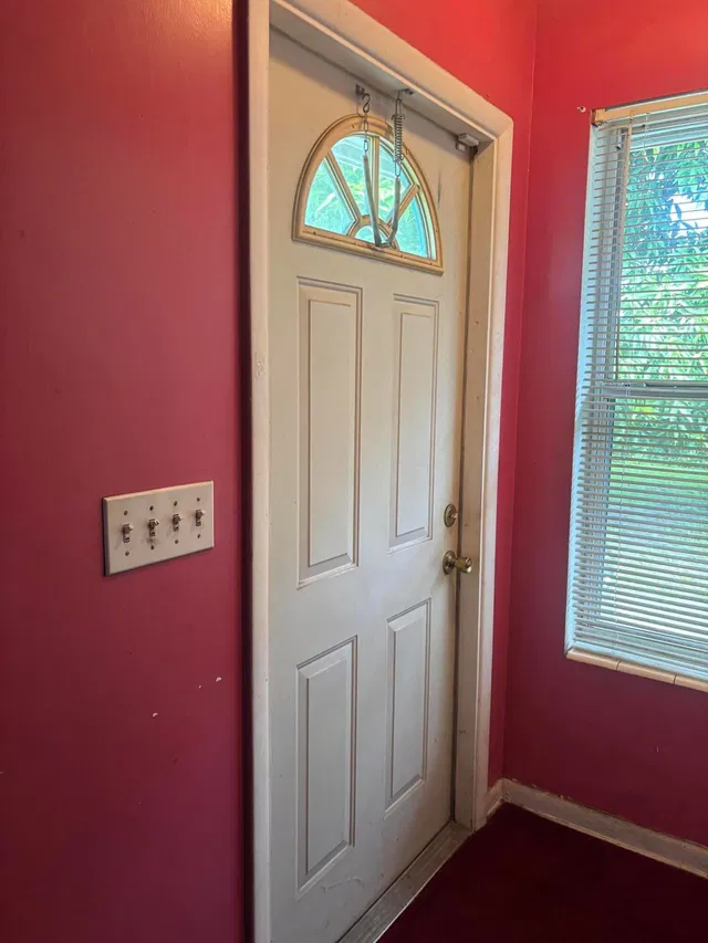 Unit 105 photo 9