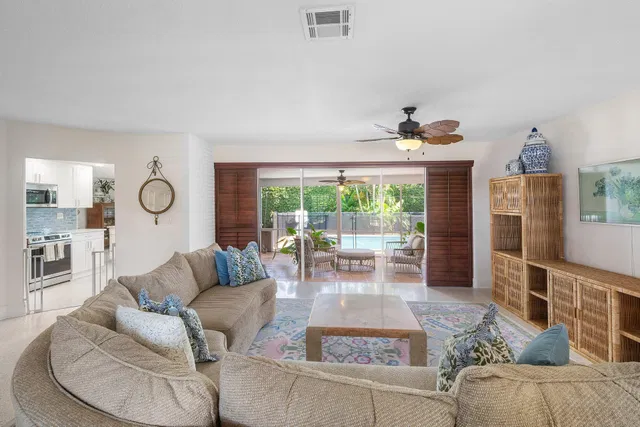 Residence photo 5