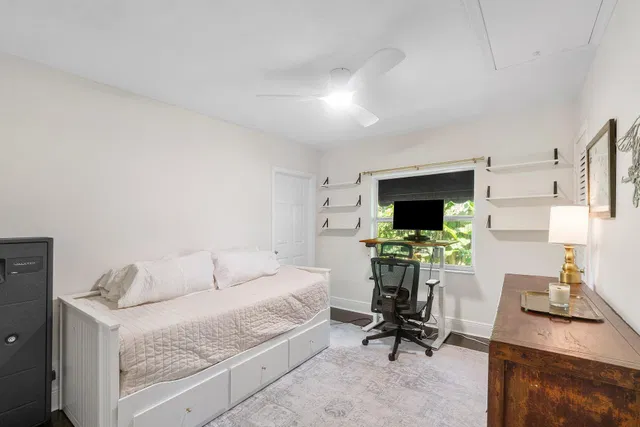 Residence photo 28