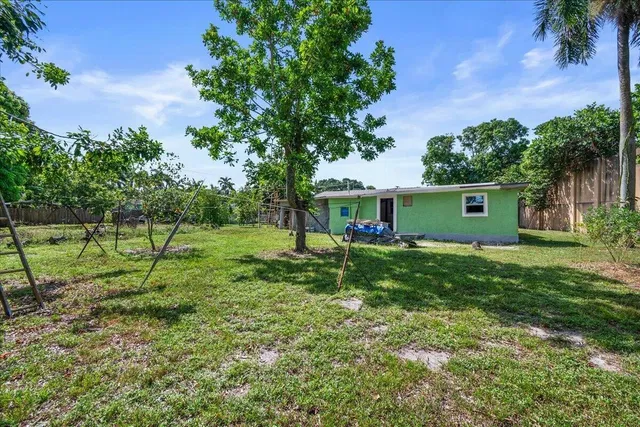 Residence photo 19