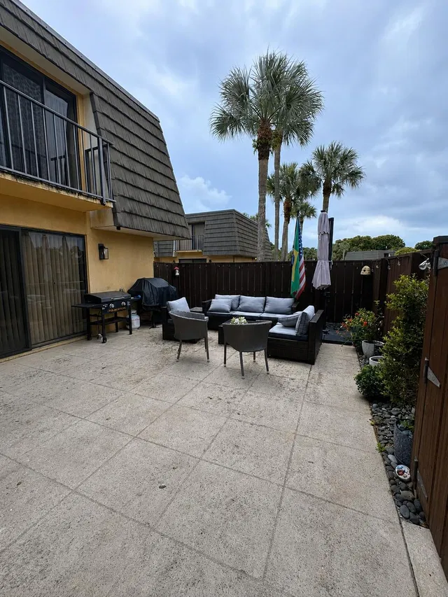 Residence photo 14