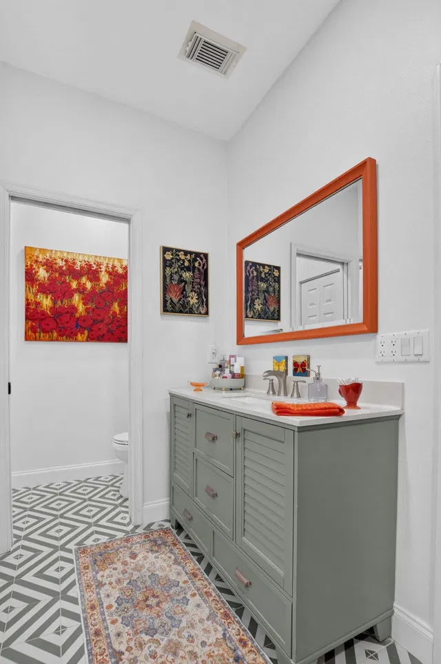Residence photo 25