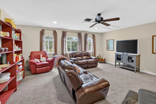 Residence photo 29