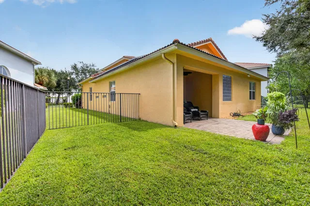 Residence photo 34