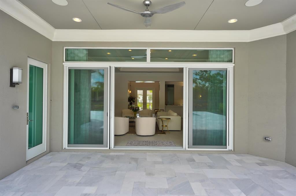 Residence photo 12