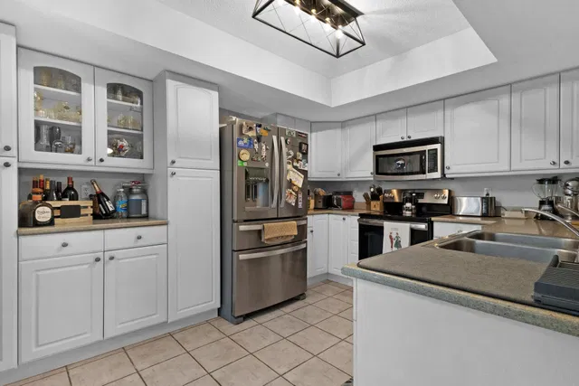 Residence photo 12