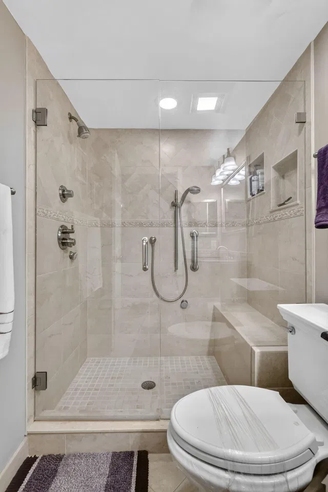 Unit H1 photo 21