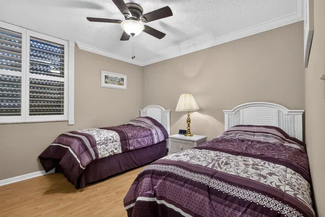 Unit H1 photo 22