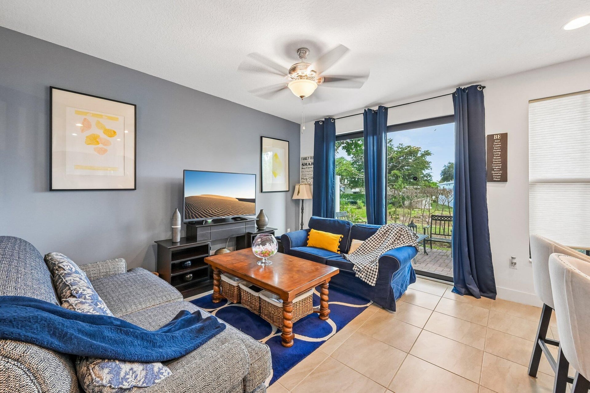Residence photo 3