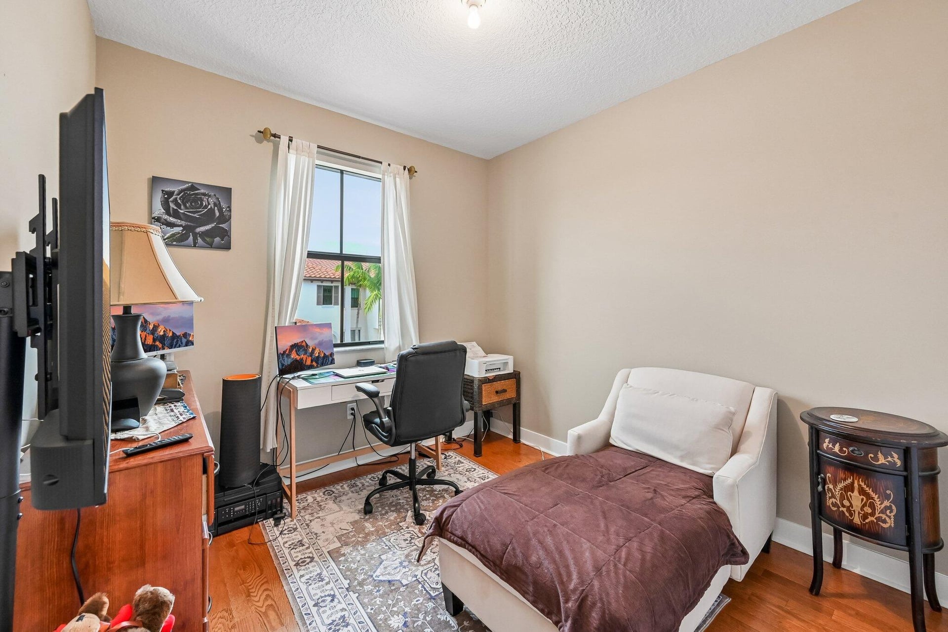 Residence photo 10