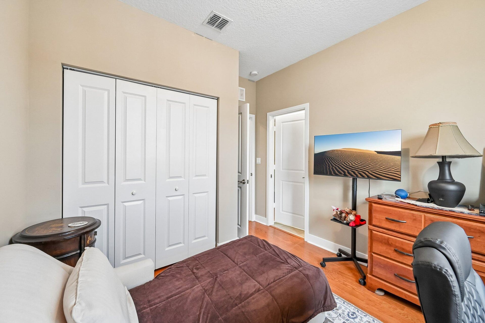Residence photo 11