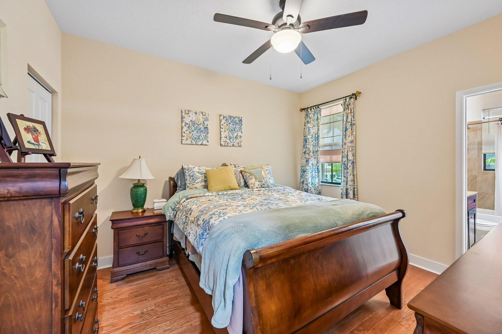 Residence photo 12