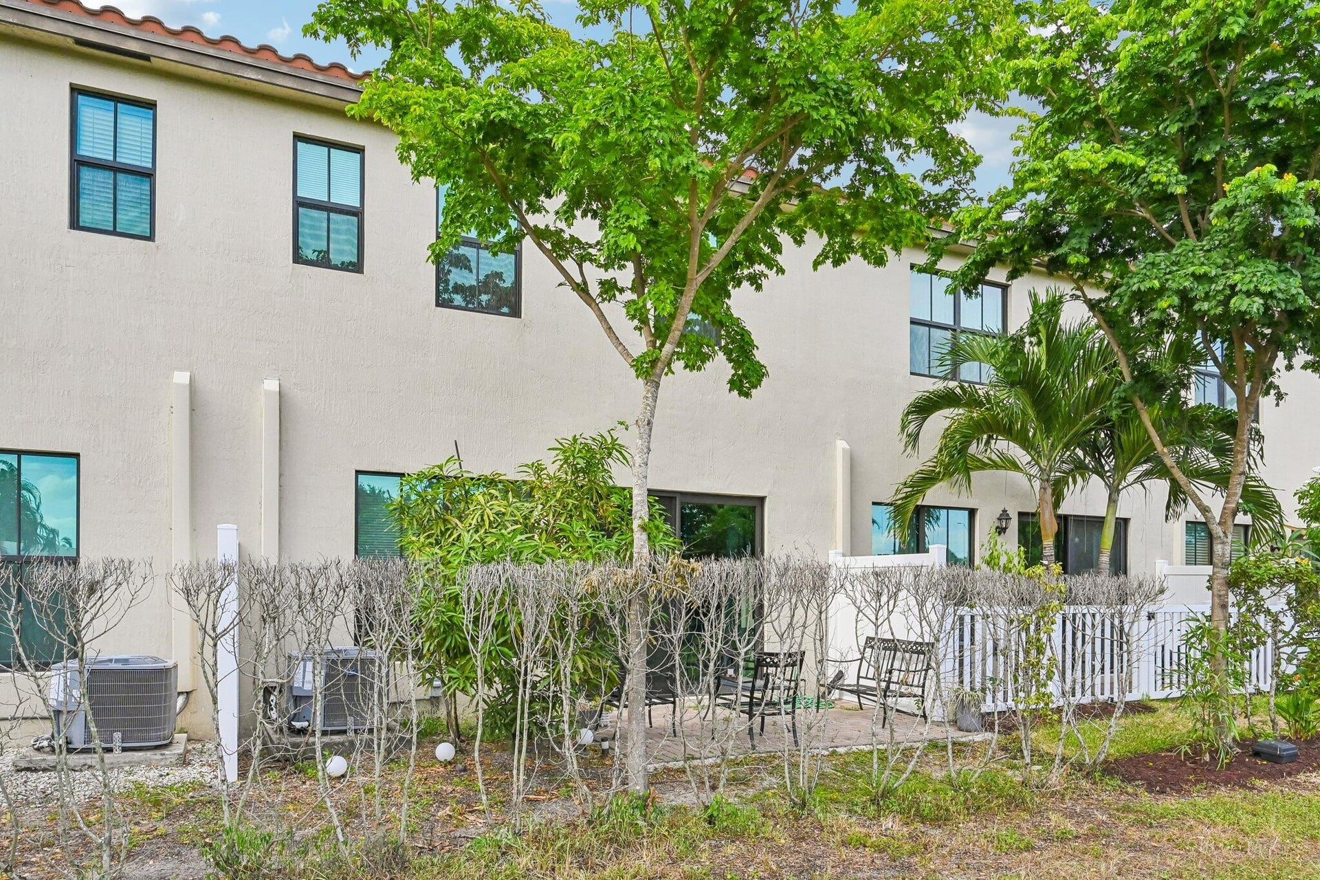 Residence photo 20