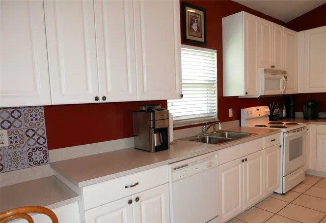 Residence photo 8