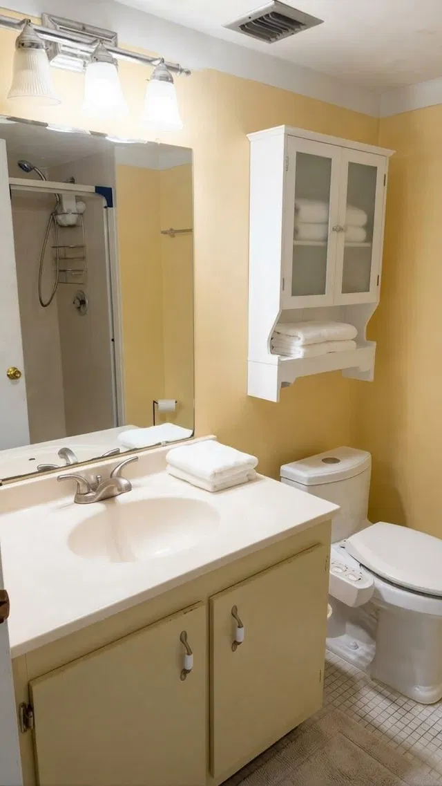 Unit 309 photo 12