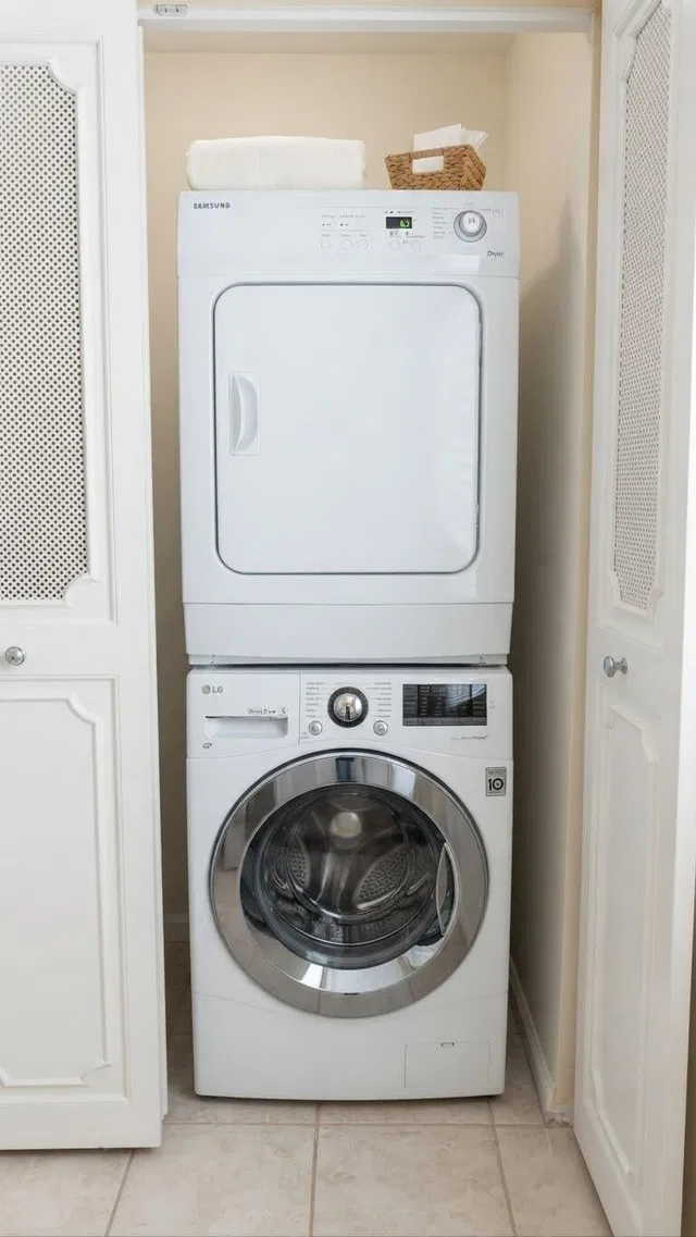 Unit 309 photo 14