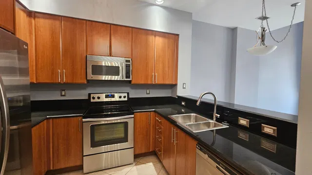 One City Plaza Unit 418 photo 7